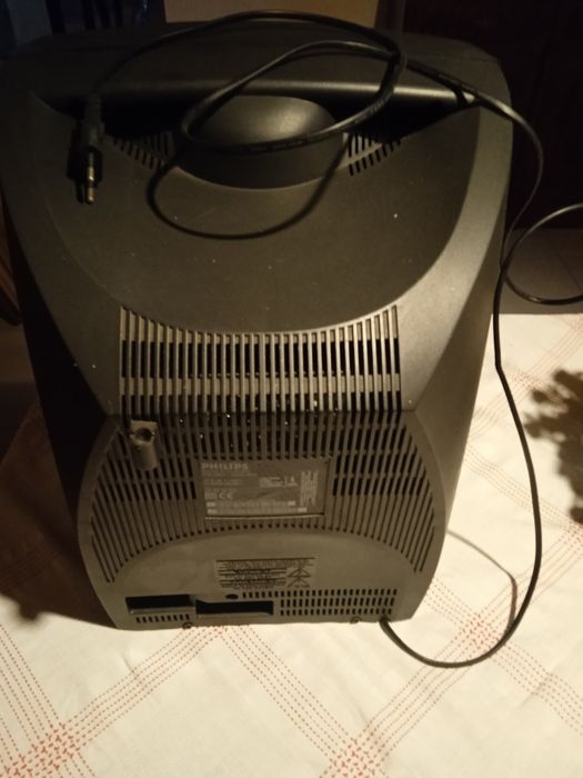 Vendo televisão i dá para pôr cassetes de vídeo