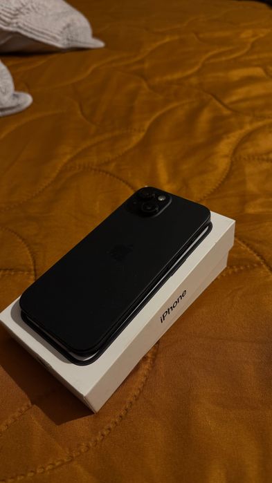 iPhone 15 excelente estado