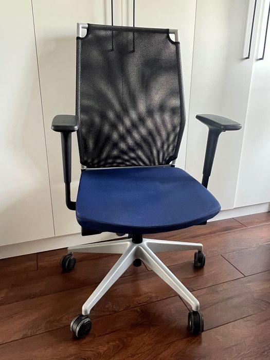 Profim Fotel Perfo III 213S