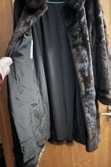 Шикарна Італія ,шубка - манто , колекціна норочка , XXL довжина 105 см