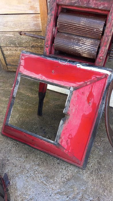 Relador uvas manual + prensa de uvas manual