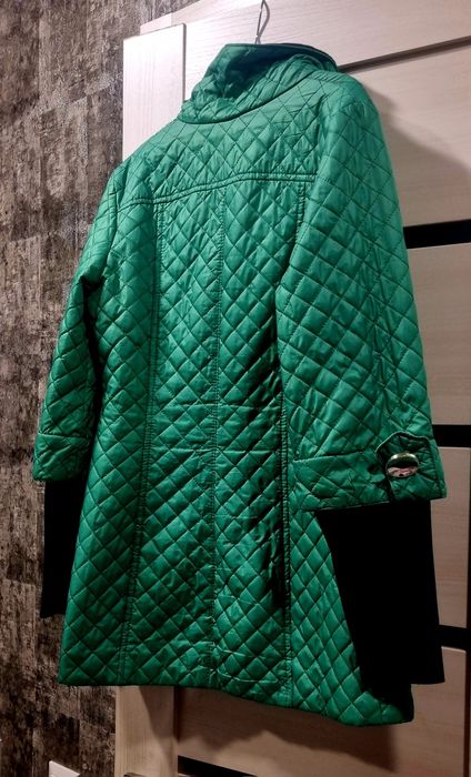 Стеганый плащ женский