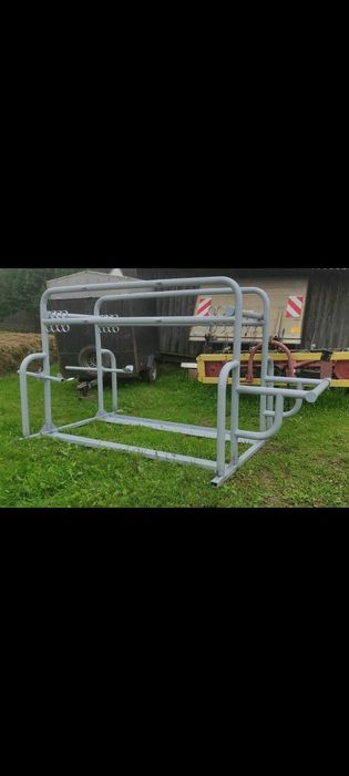 Sprzedam poskrom klatkę dla koni