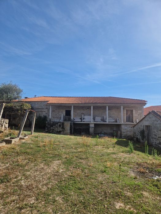 Casa rústica centenária Valpaços
