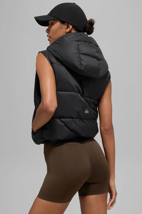 Жіноча жилетка Alo Yoga Gold Rush Puffer Vest ОРИГІНАЛ