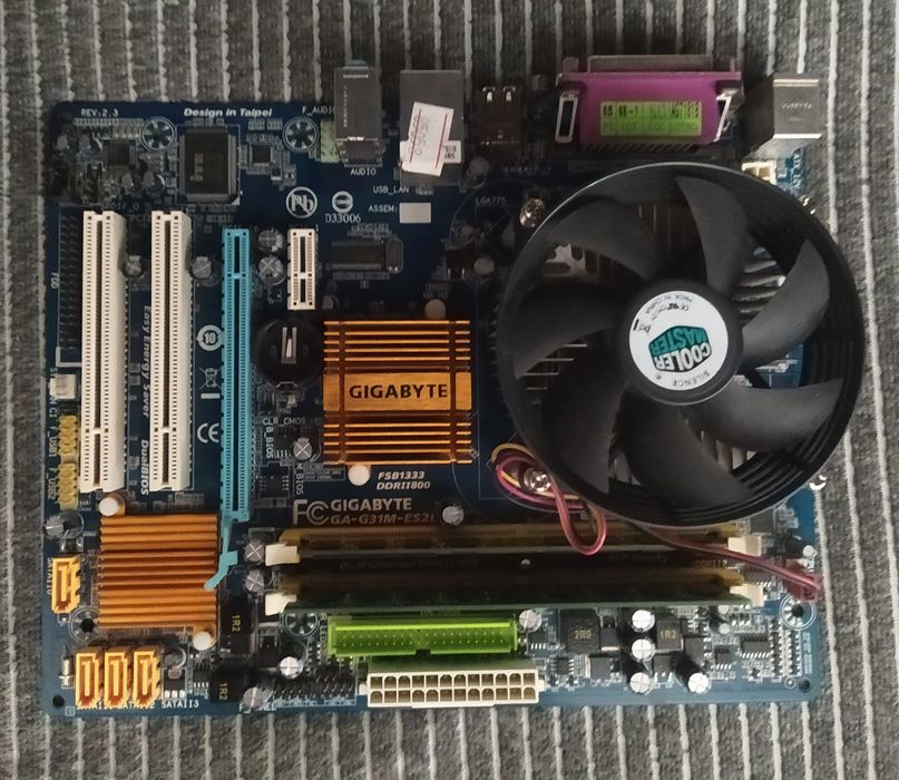 Комплект  сокете 775, Gigabyte GA-G31M-ES2L, ntel Celeron CPU E3300.