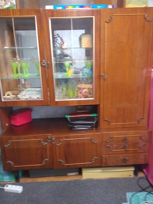 Сервант, буфет часів СРСР