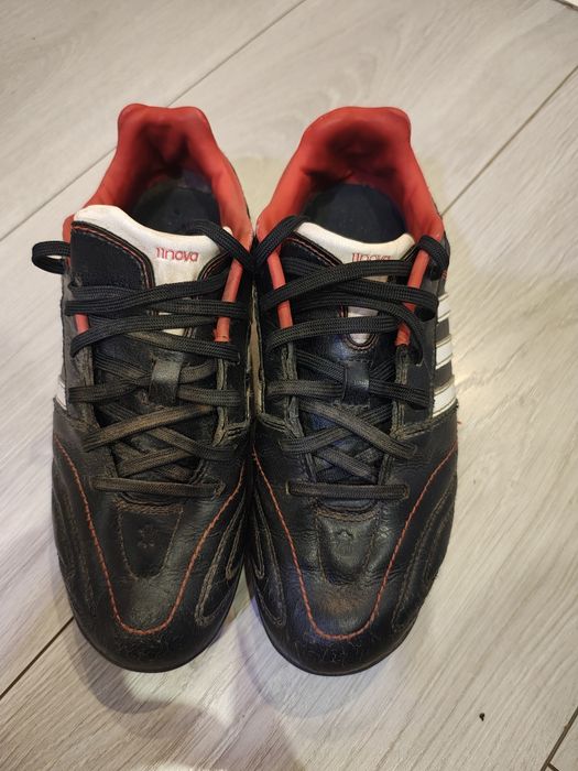 Buty piłkarskie Adidas