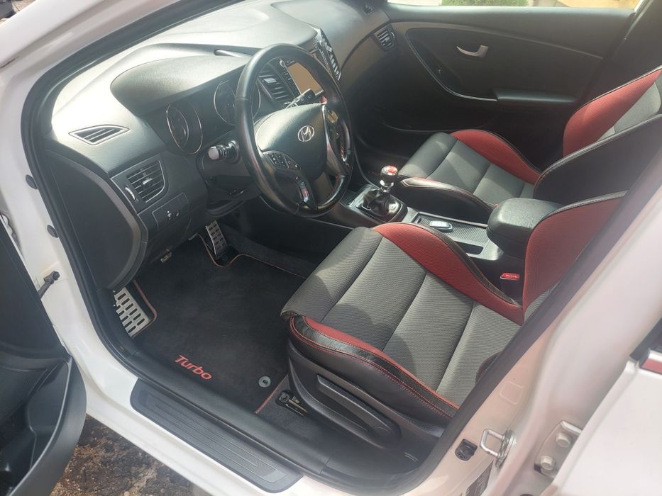 ** Hyundai i30 turbo ** xenony ** ledy ** navi ** kamera cofania ** zamiana **