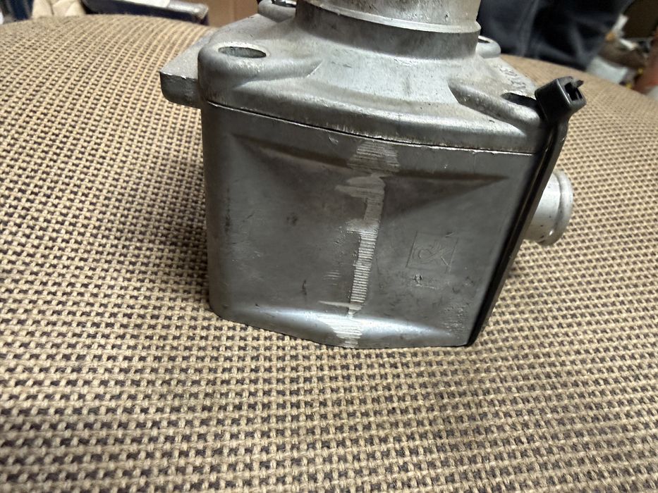 Коробка термостата ЯМЗ 236 і кришка в зборі (алюмін.)