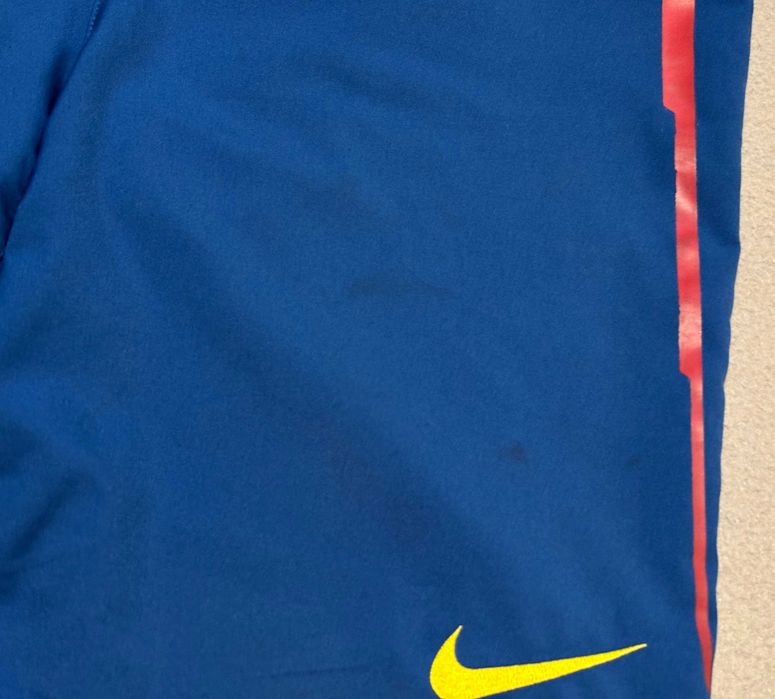 Spodenki Piłkarskie FC Barcelona 2011/2012 Nike roz. S
