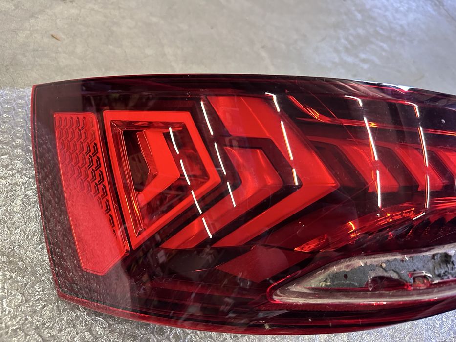 Фонари Audi Q7 4M USA рест задние фары ліхтарі Америка