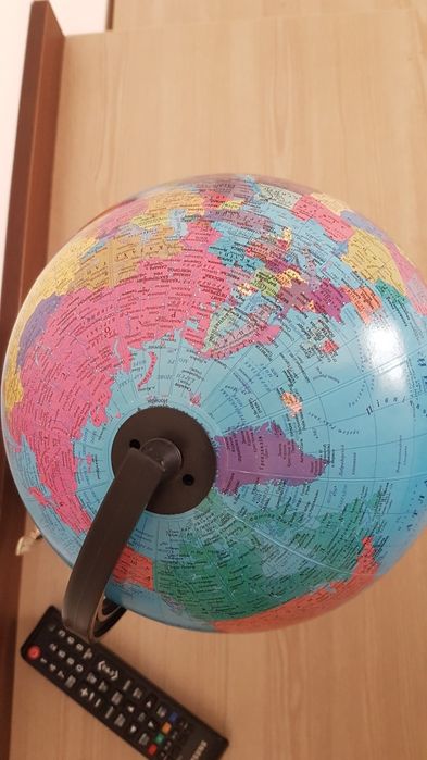 Глобус політичний