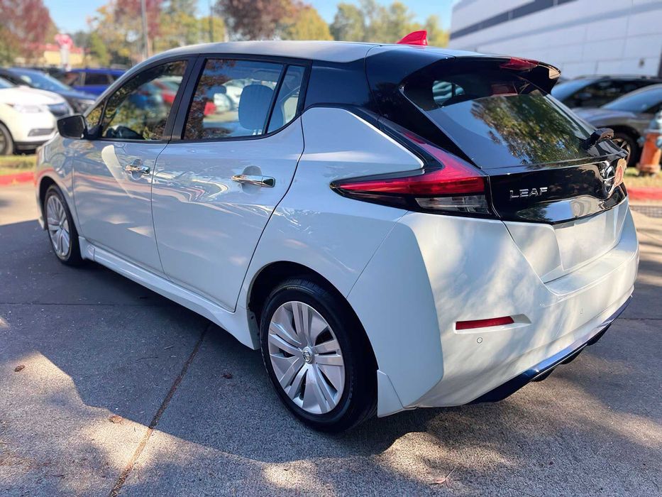 Nissan LEAF S      2021