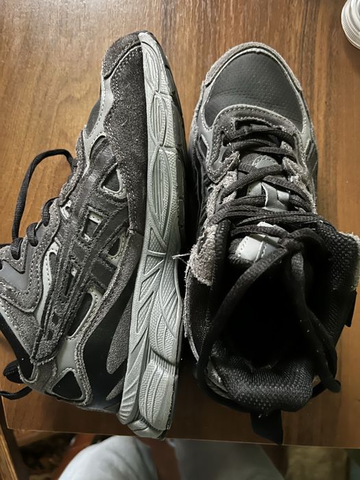 Зимові кросівки Asics