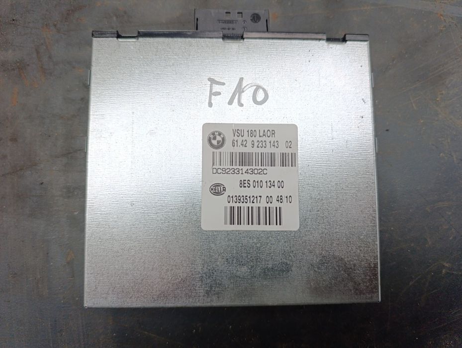 BMW F10 moduł, sterownik napięcia.