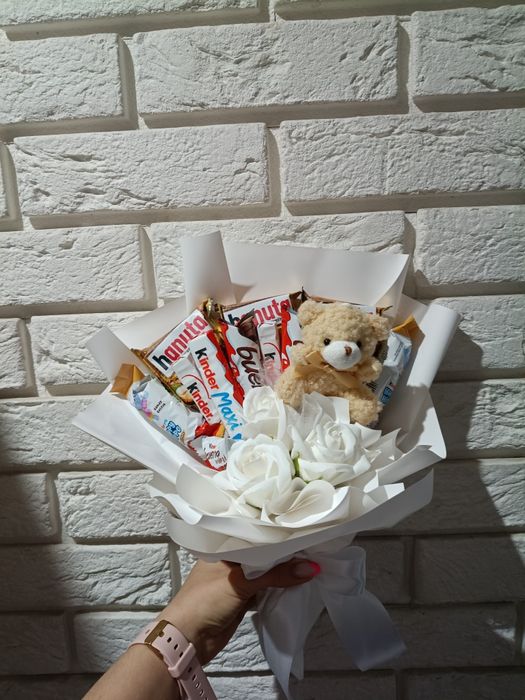 Zestaw słodyczy słodki box z misiem Bukiet kinder