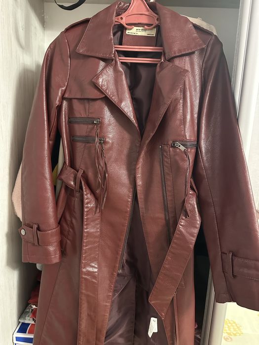 Плащ з еко шкіри розмір хс