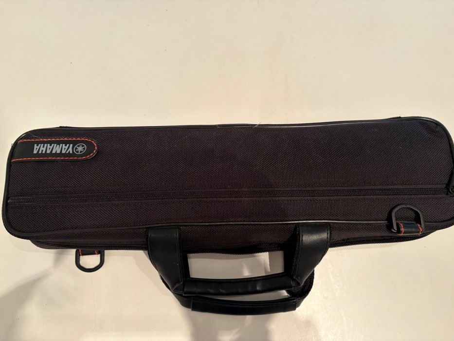 Flauta Transversal Yamaha YFL 281