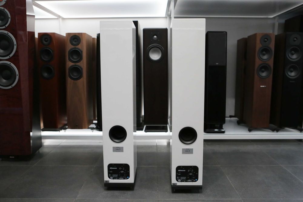 Dynaudio Xeo 5 głośniki podłogowe aktywne