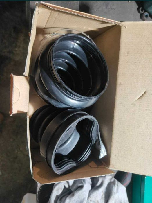 Продам пильники Шруса Spidan на VOLVO V 50