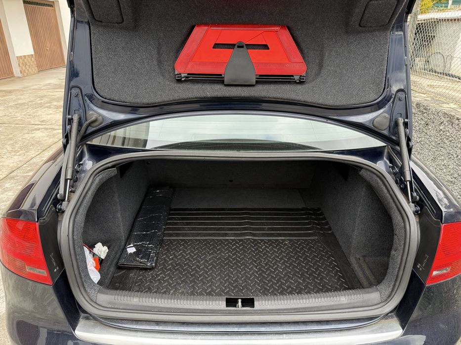 Audi A4 2.5 TDI em bom estado