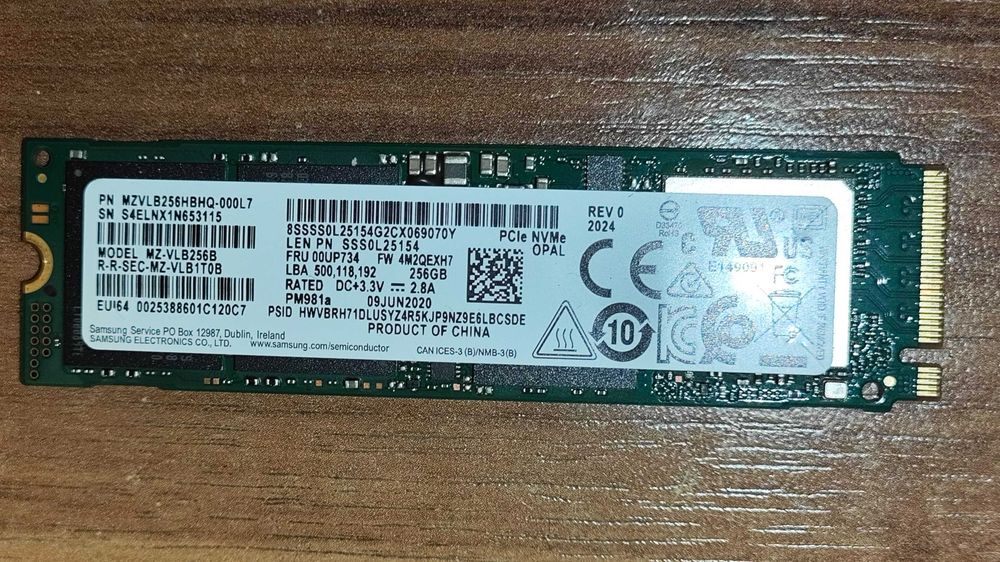 Dysk SSD Samsung 256GB MZVLB256HBHQ