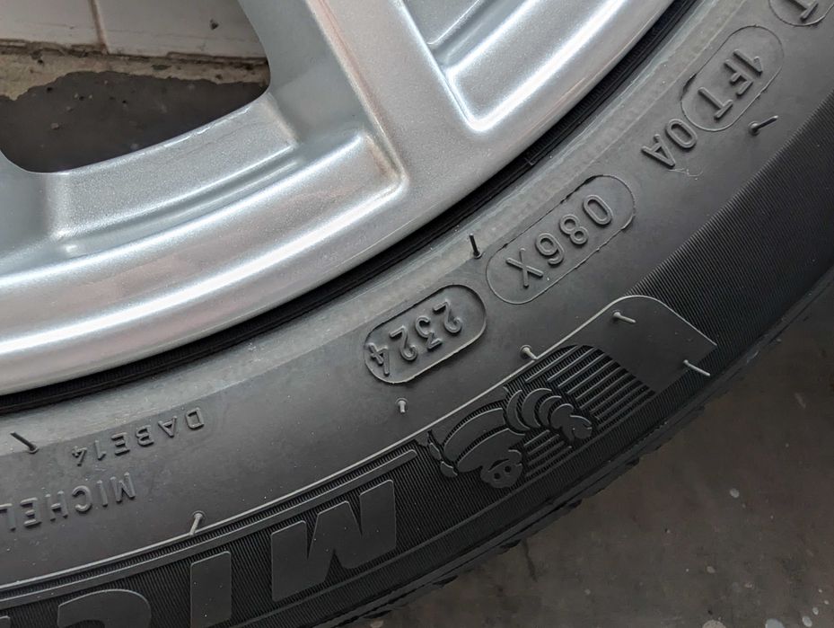 Шини Michelin Primacy 4 225/50 R17 98 Y  * омологація BMW 2024 (нові)
