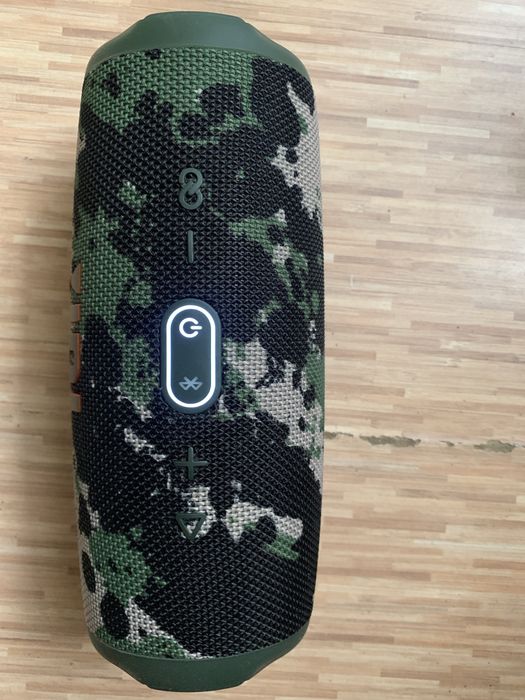 JBL 5 колонка проти водяна з повербанком