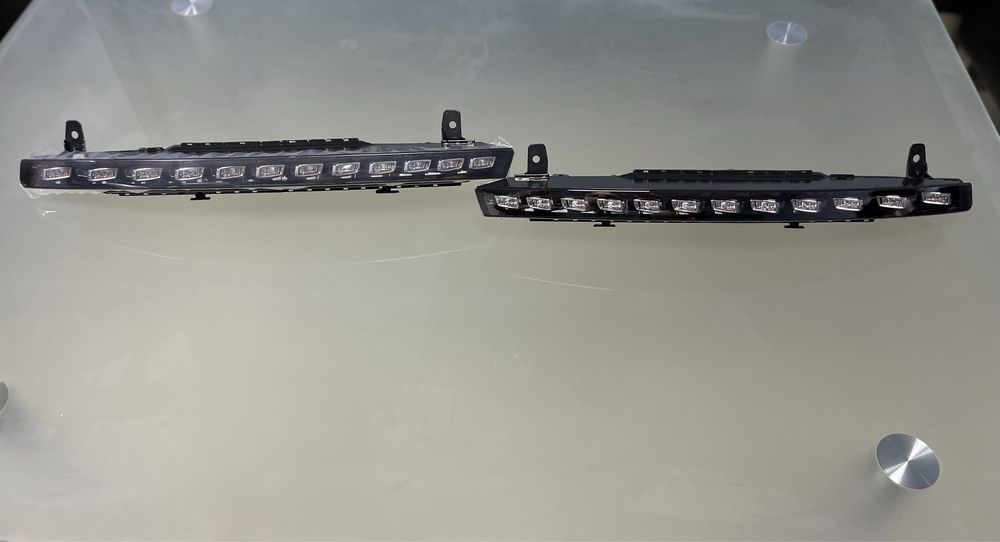 Поворотник в бампер птф диодный Led Audi Q7 4L 12 диодов