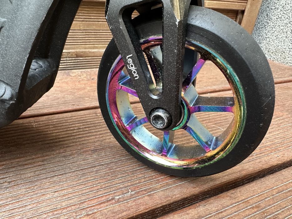 Hulajnoga Ethic Erawan V2 Neochrome