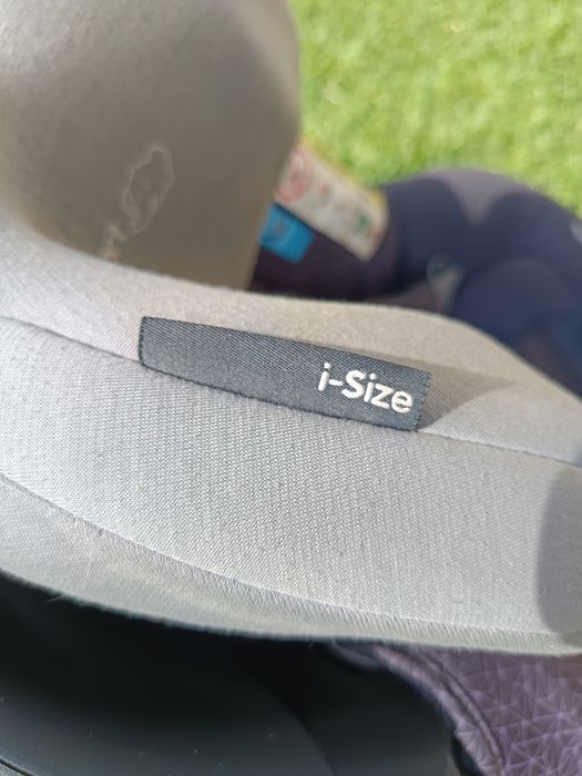 Cadeira Auto Bébé Confort AxissFix ISOFIX – Muito Bom Estado