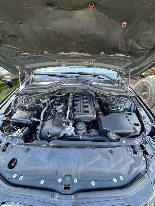 Авто BMW Е60 530XI