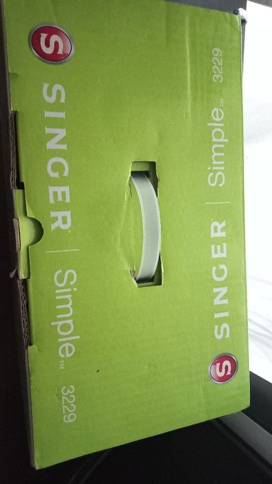 Швейна машина SINGER SIMPLE 3229