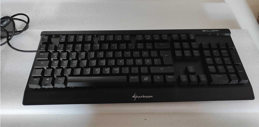 Klawiatura gamingowa Sharkoon Skiller SGK3 RGB USB