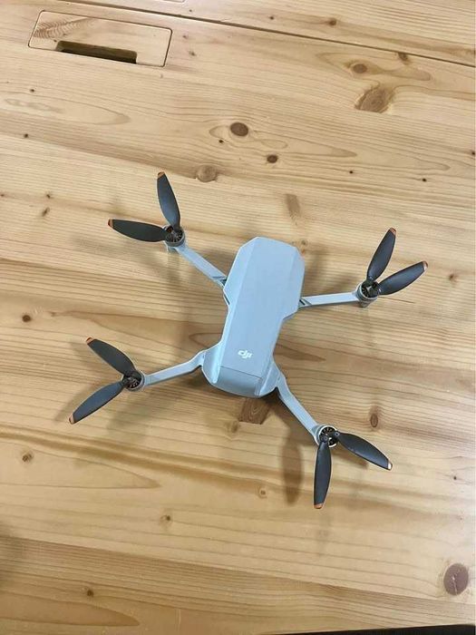 DJI Mini2 Fly More Combo