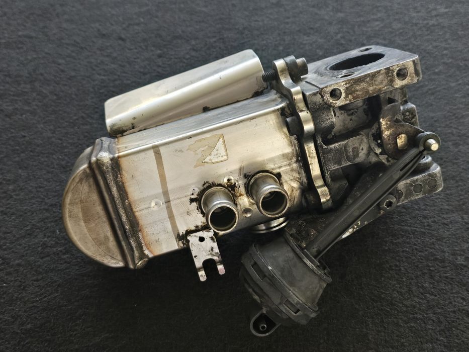 Válvula egr original Audi Volkswagen 3.0 tdi v6 2008- EPC