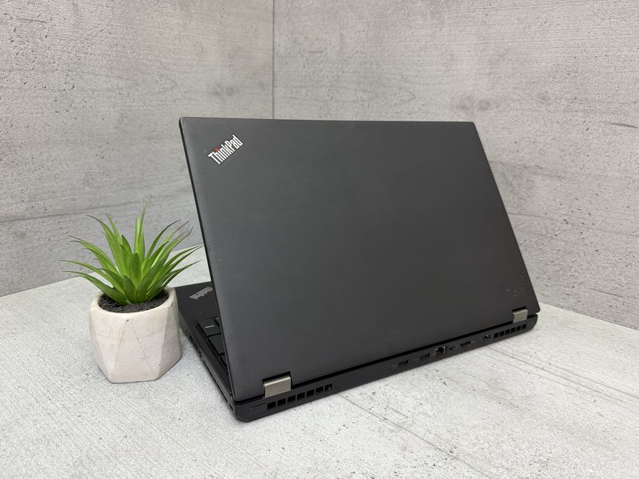 Надійний ноутбук Lenovo P50/15.6"/Xeon/Nvidia/16gb ddr4/256gb ssd