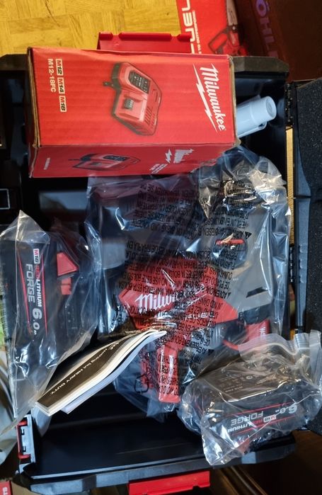 Fabrycznie nowa mlotowiertarka Milwaukee m18 onefh komplet 6.0