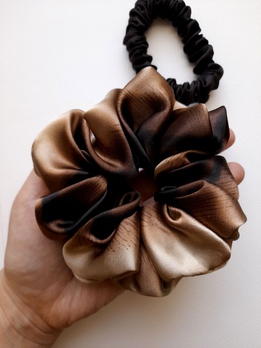 Gumka do włosów ombre beż brąz jedwabna scrunchie