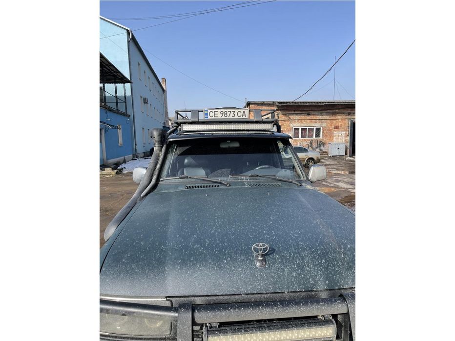 Toyota Land Cruiser 80 1990-1997 рр. Козирок на лобове скло
