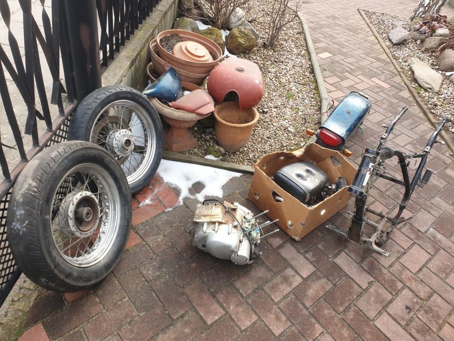 Suzuki GZ 125 Marauder części, koło, zbiornik, silnik