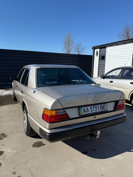 Продам Mercedes 124