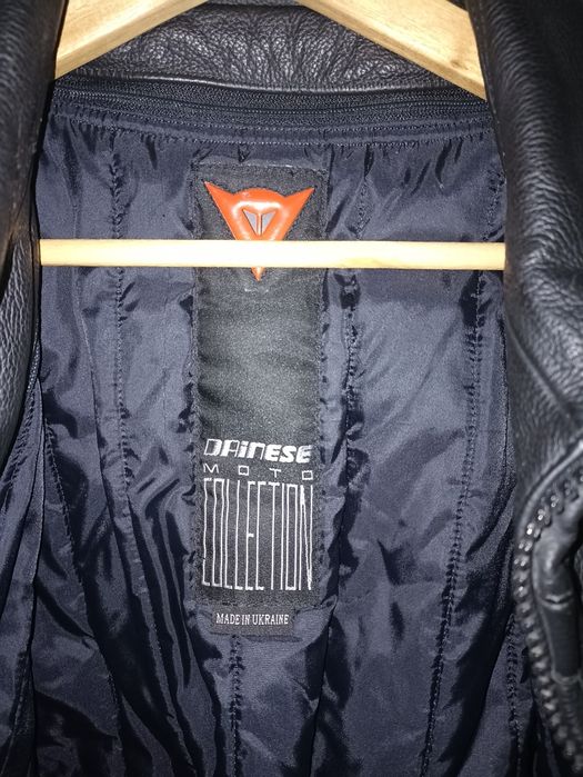 Casacos de mota Dainese em pele preta com proteções