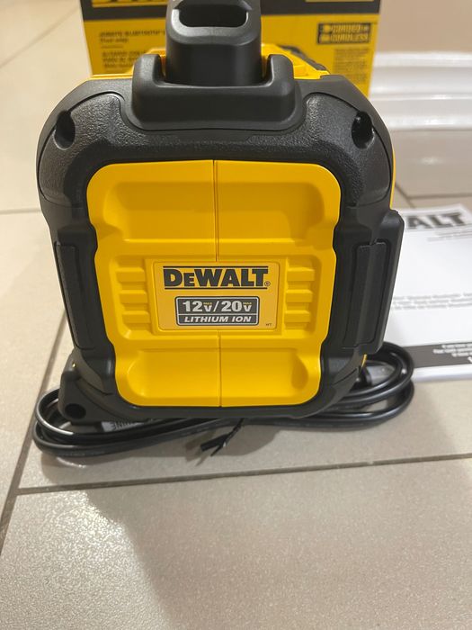 Dewalt  coluna de son