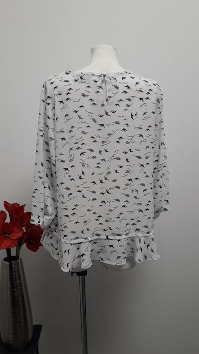 Bluzka elegancka biała czarne jaskółki ptaki 42 xl rękaw 3/4