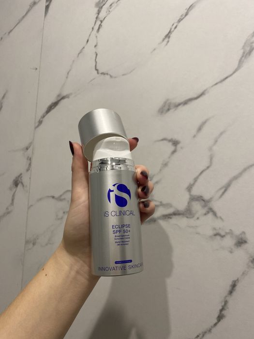 iS Clinical Eclipse SPF 50