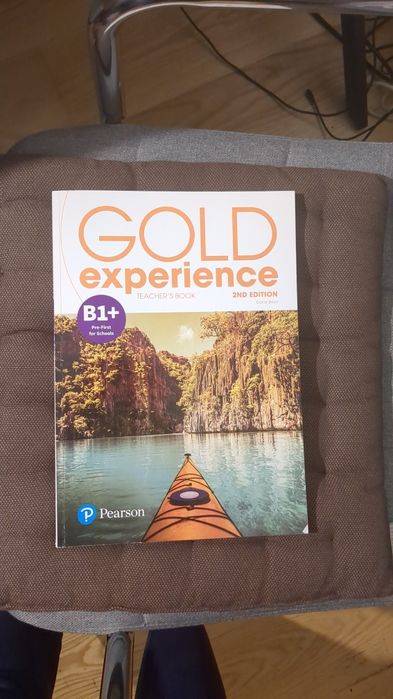 Angielski Gold experience b1+  teacher's book podrę książka nauczyciel
