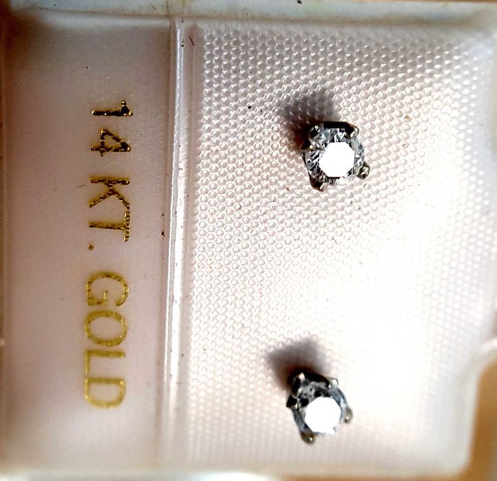 Kolczyki Białe Złoto 14K 585 sztyfty z brylantami 0.14 ct PROMOCJA