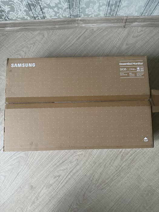 Монитор Samsung SR35 24 дюйма
